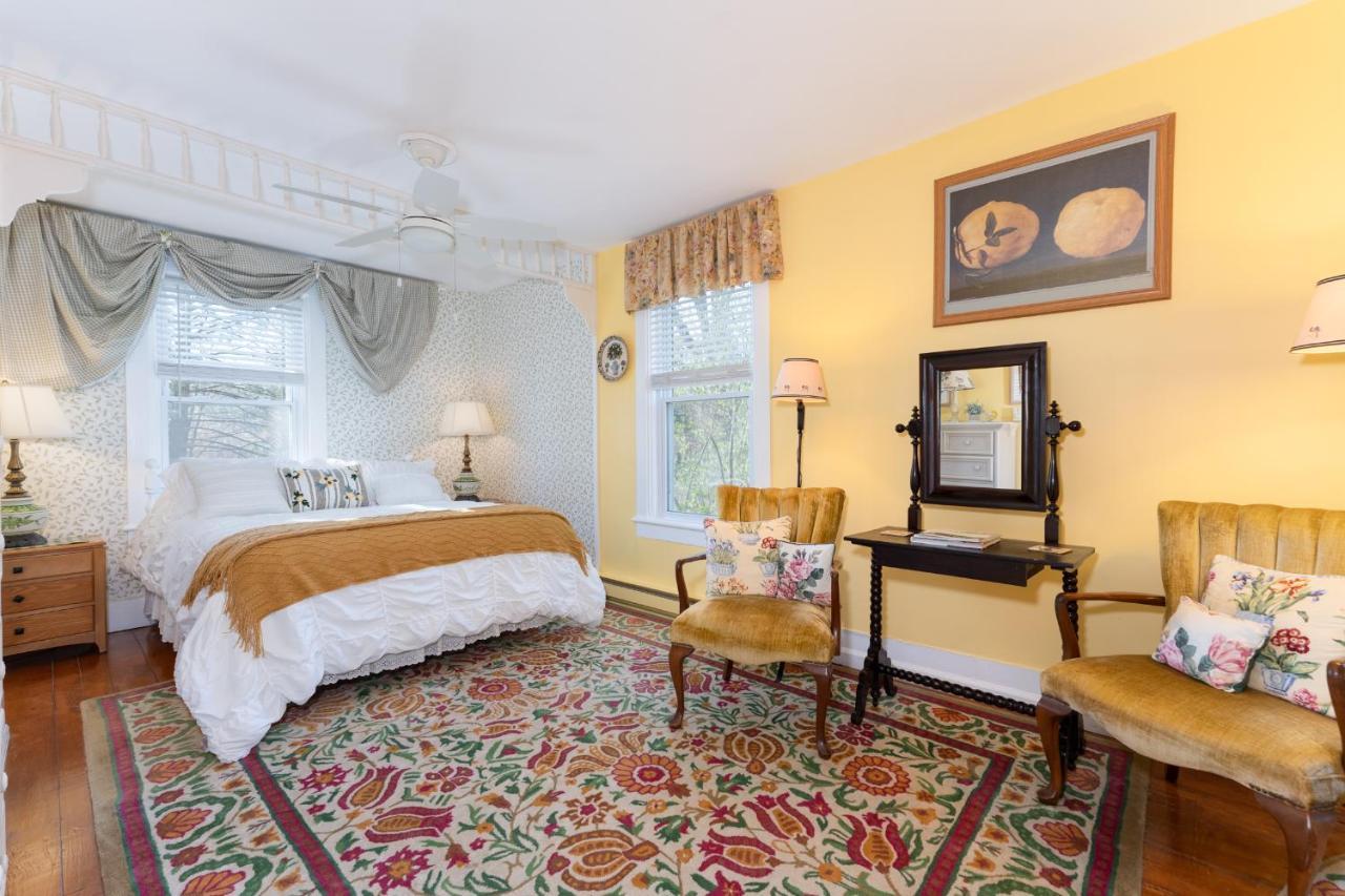 Saratoga Farmstead B&B Саратога Спрингс Екстериор снимка