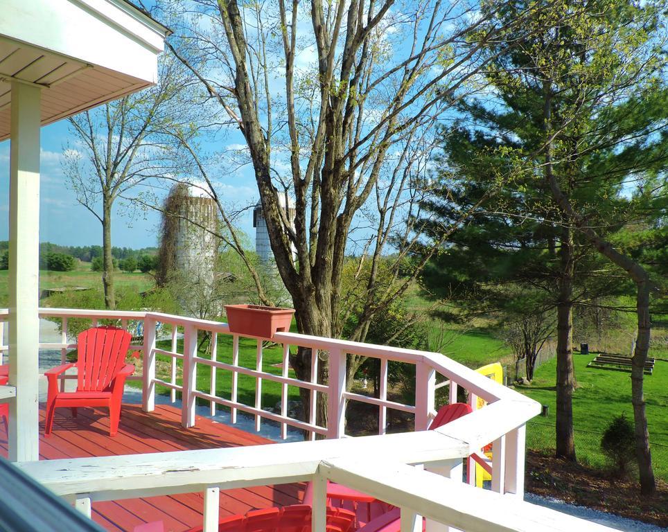 Saratoga Farmstead B&B Саратога Спрингс Стая снимка